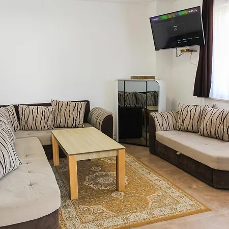 Oaza Mira & Resort-فندق ومنتجع واحة الهدوء Vlasic