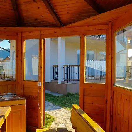 Oaza Mira & Resort-فندق ومنتجع واحة الهدوء Casa vacanze *