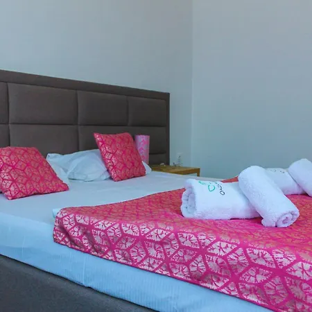 Oaza Mira & Resort-فندق ومنتجع واحة الهدوء Vlasic