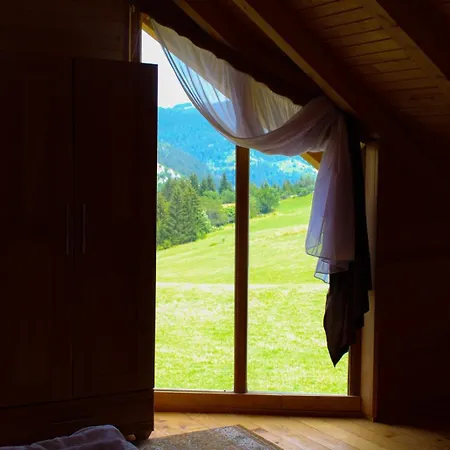 Oaza Mira & Resort-فندق ومنتجع واحة الهدوء Casa de Férias Vlasic